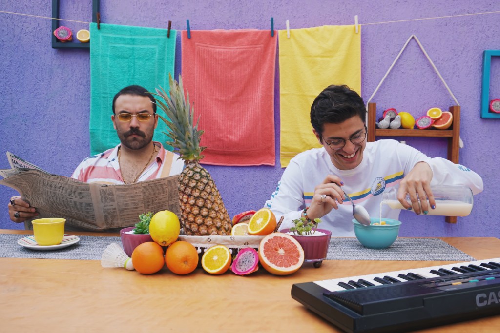 Conheça o som da banda “Alexandrez”